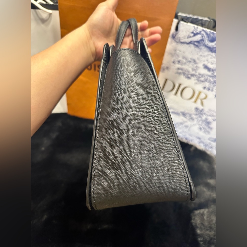❌❌SOLD❌❌🎀Kate Spade tote🎀 - Picture 9 of 14